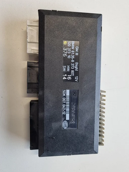 Comfort module Body Control BMW 5 / 7 serie E38 E39 8373807