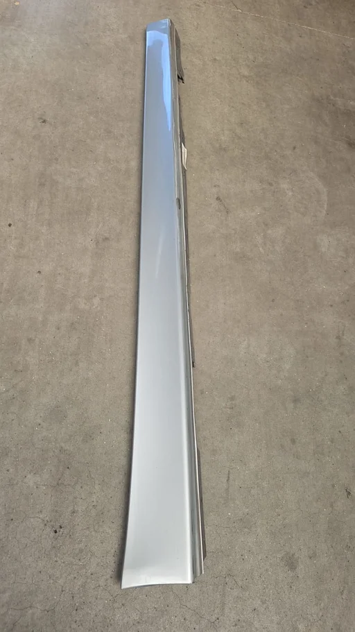 Sideskirt zijskirt dorpellijst rechts BMW 3 serie F30 F31 + LCI Glaciersilber met. A83 / Schwarz II 668 51777312752 7312752
