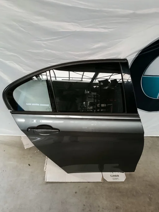 Deur portier rechts achter BMW 3 serie F30 F80 + LCI Mineralgrau Metallic B39 41007298514 7298514 41009628762 9628762