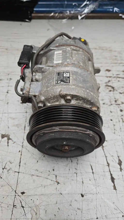 Aircopomp BMW 1 / 3 / 4 Serie F20 F21 F22 F23 F30 F31 F32 F33 F34 F36 + LCI F64529299328 9299328