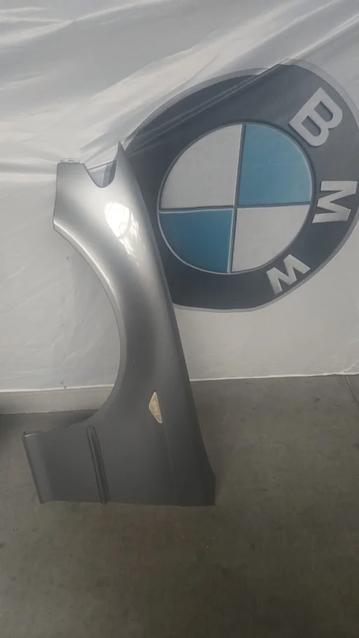 Voorscherm Spatbord links BMW 3 serie E46 coupe / cabrio facelift Silbergrau metallic A08 41347065263 7065263 41358241439 8241439
