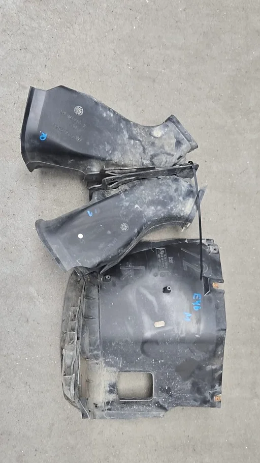 M Binnenscherm Wielkast Luchtkanaal links en rechts voor set BMW 3 serie E46 Coupe Cabrio 51718224986 8224986 51717896407 7896407 51717896408 7896408