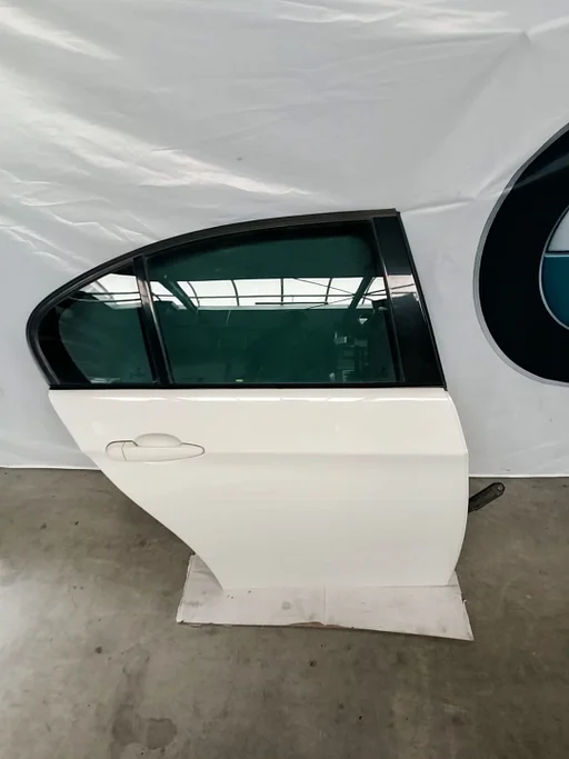 Deur portier rechtsachter BMW 3 serie E90 + LCi Alpinweiss 300 41007203648 7203648