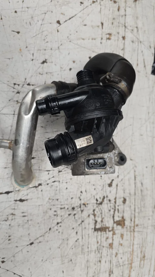 Waterpomp electrisch met thermostaat N43 BMW 1 / 3 serie E8x E9x 11517586929 7586929 11517586928 7586928 11538671515 8671515