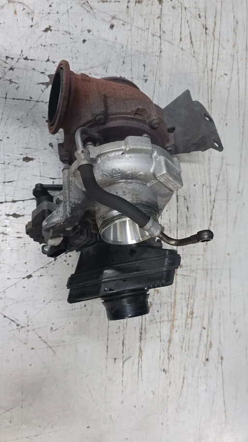 Turbo N57 BMW 3 / 4 / 5 / 7 / X3 / X4 / X5 / X6 serie F 11657823202 7823202