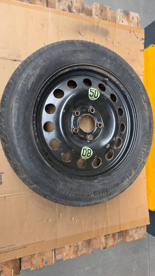 Reservewiel thuiskomer 17 inch 135 / 90 / R17 BMW 5 / X3 serie E60 E61 E83 + LCI 36116758778 6758778