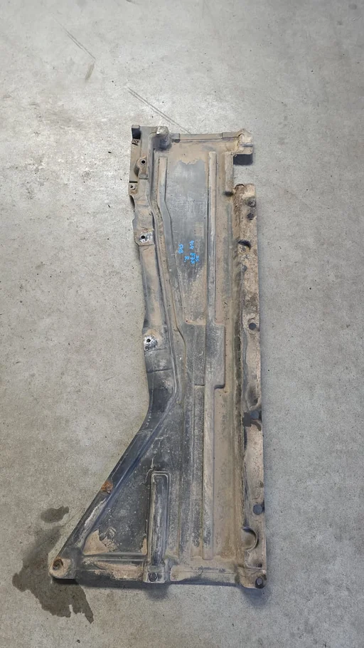 Bodemplaat onderplaat rechts BMW X5 / X6 E70 E71 51757158404 7158404 51757178548 7178548