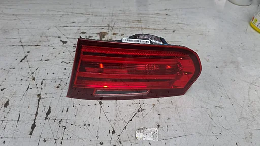 Achterlicht rechts op klep BMW 3 Serie F30 F31 F80 63217371112 7371112 63217372794 7372794