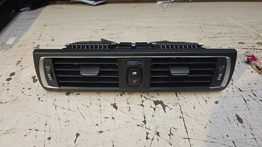 Luchtrooster Dashboard midden chrom BMW 1  / 2 Serie F20 F21 F22 F23 + LCI 64229317945 9317945