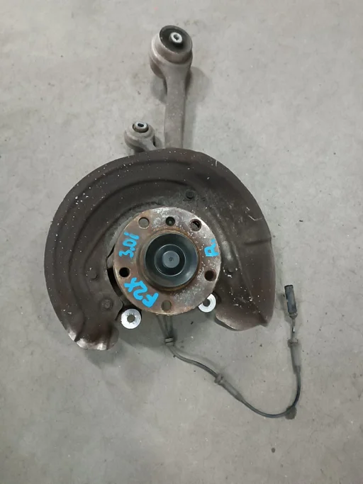Fusee rechtsvoor BMW 1 serie F20 F21 M135i 3.0i 31216792286 6792286