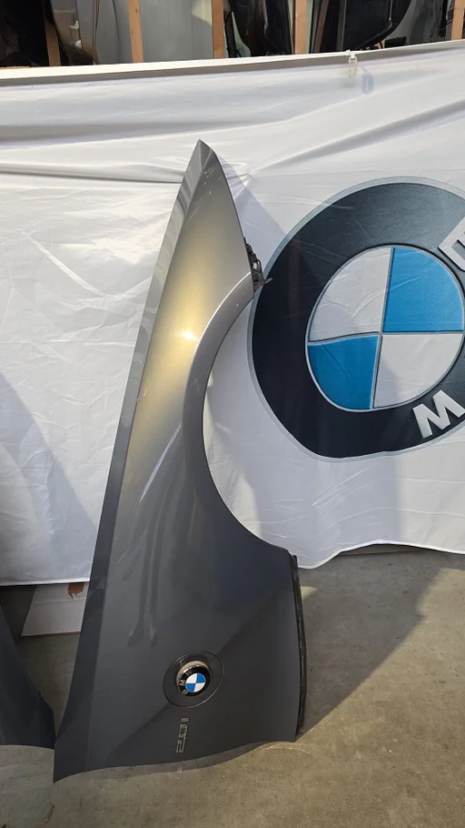 Voorscherm rechts voor Spatbord BMW Z4 serie E85 E86 Stratusgrau met 440 41357053328 7053328