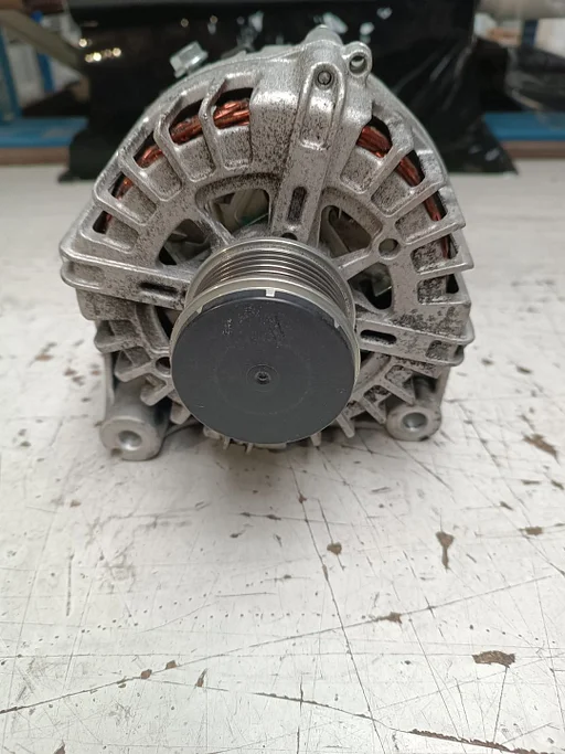 Dynamo 220A Valeo N47 BMW 5 / X3 serie F07 F10 F11 F25 12318507625 8507625