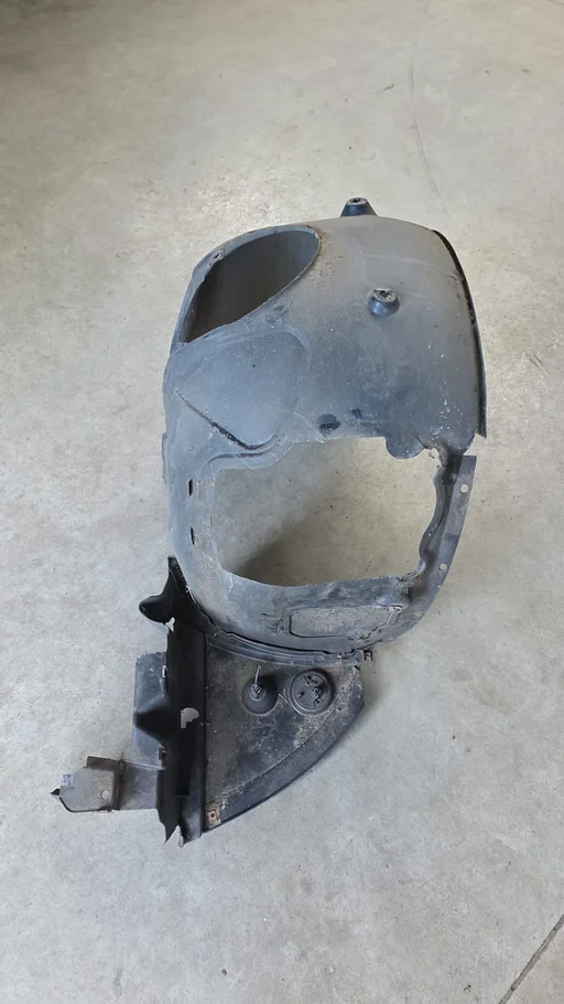 Binnenscherm Wielkuip Modderkuip voor en onder links BMW Z4 serie E85 E86 51717012727 7012727 51717012725 7012725