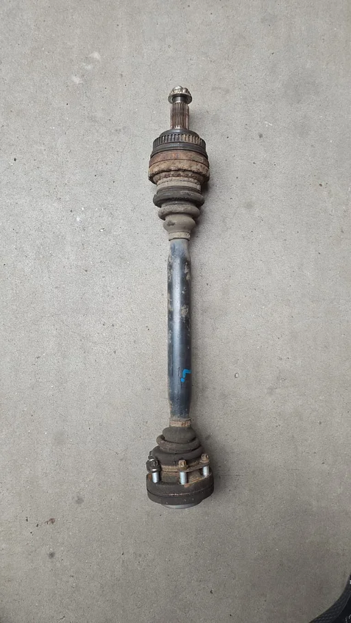 Aandrijfas links M54 BMW 3 / Z4 serie E46 E85 33211229497 1229497