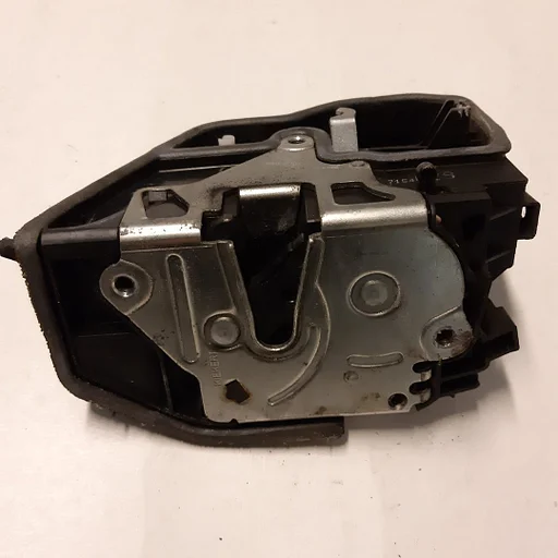Deurslot links achter binnenzijde deur BMW 1 serie E87 X3 E83 7154629