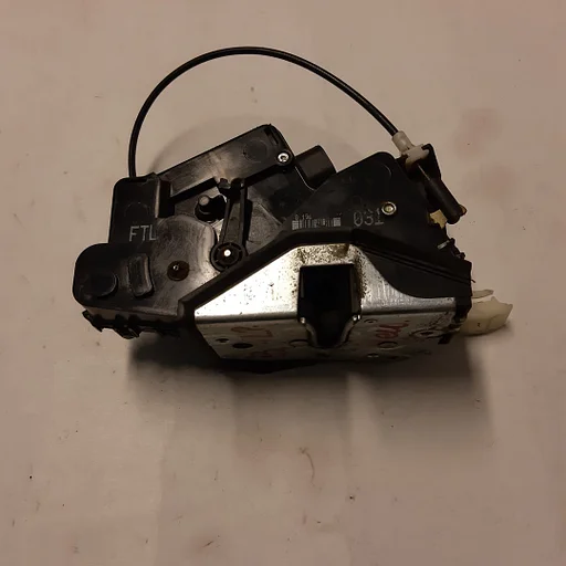Deurslot (EU) links voor binnenzijde deur BMW 3 serie E46 Sedan Touring 8196031