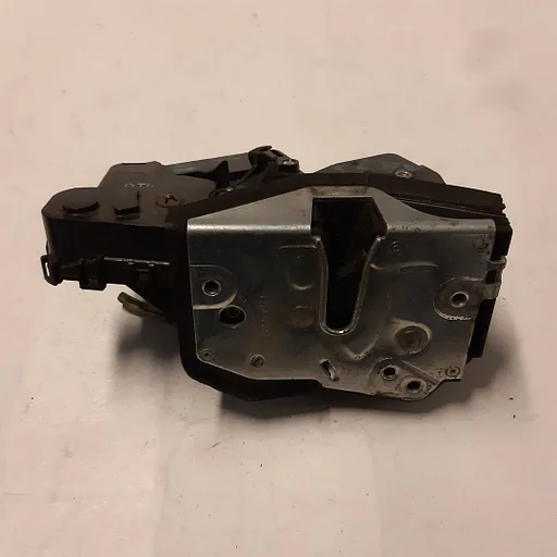 Deurslot links voor binnenzijde deur BMW 3 serie E46 Sedan Touring 8206407