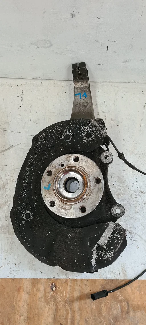 Fusee linksvoor BMW 5 / 6 / 7 F07 F06 F01 F02 F04 x drive 6777749 31216777749