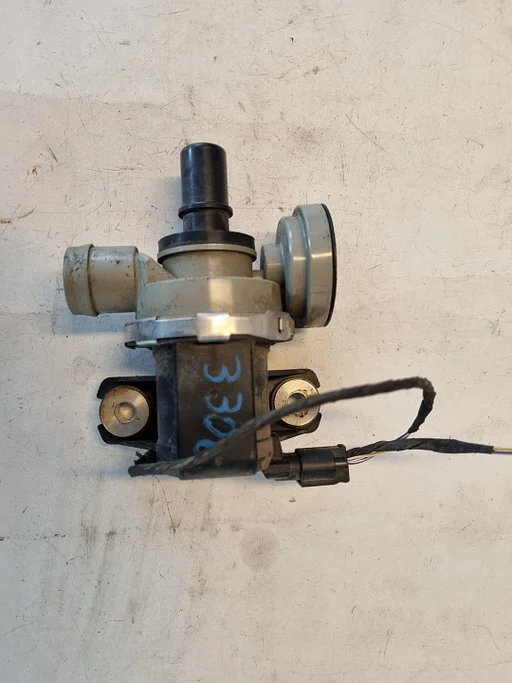 Isulation Solenoid brandstof klep valve  BMW i3 F30 G30 X5 F15 X5 G05 Hybrid 7303949