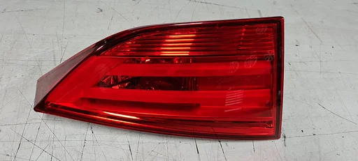 Achterlicht op klep links binnenzijde BMW X1 E84 2992479