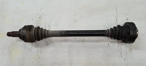 Aandrijfas  BMW 5 / 6 / 7 serie E60 E61 E63 E64 E65 E66 33207521133 7521133