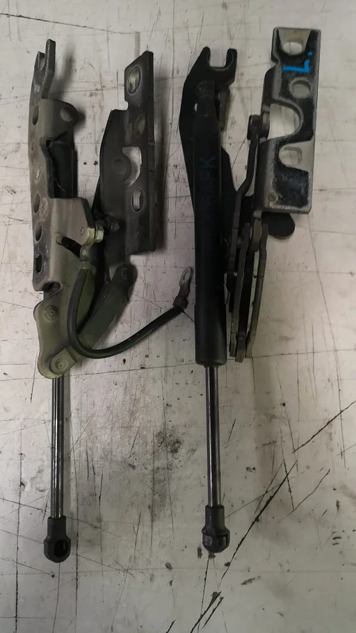 Motorkap Scharnier BMW 6 serie E63 E64