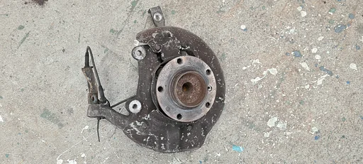 Fusee rechtsvoor BMW 5 serie E39 V8 31211096496 1096496 31211092860 1092860