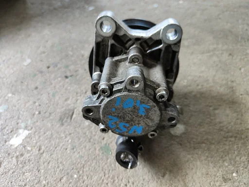 Stuurpomp stuurbekrachtiginspomp BMW 5-serie E60 E61 523 525 530i N52 N52N 4038768