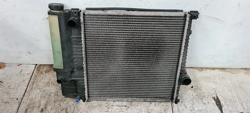 Radiateur BMW 3 serie E30 E36 Z3 1728907