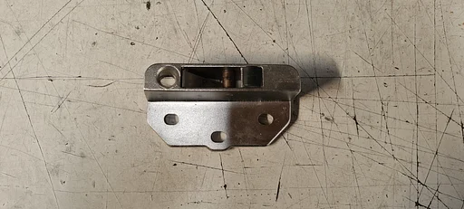 Cabriokap Vergrendeling Slot rechts Bodemplaat Passagierszijde BMW 3 / 6 serie E46 E64 8204286