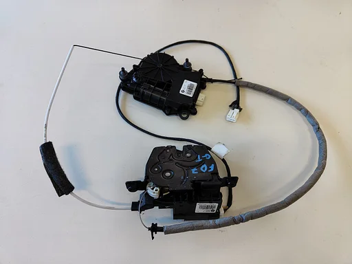 Achterklep sluithulpmotor slot bovenzijde BMW 5 serie F07 GT 4329789 4868259