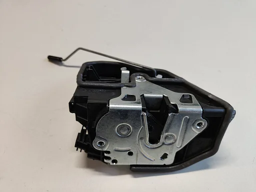 Deurslot rechts voor binnenzijde deur BMW serie E8x E6x LCi F2x F3x X1 X3 X5 X6 Z4 7229456
