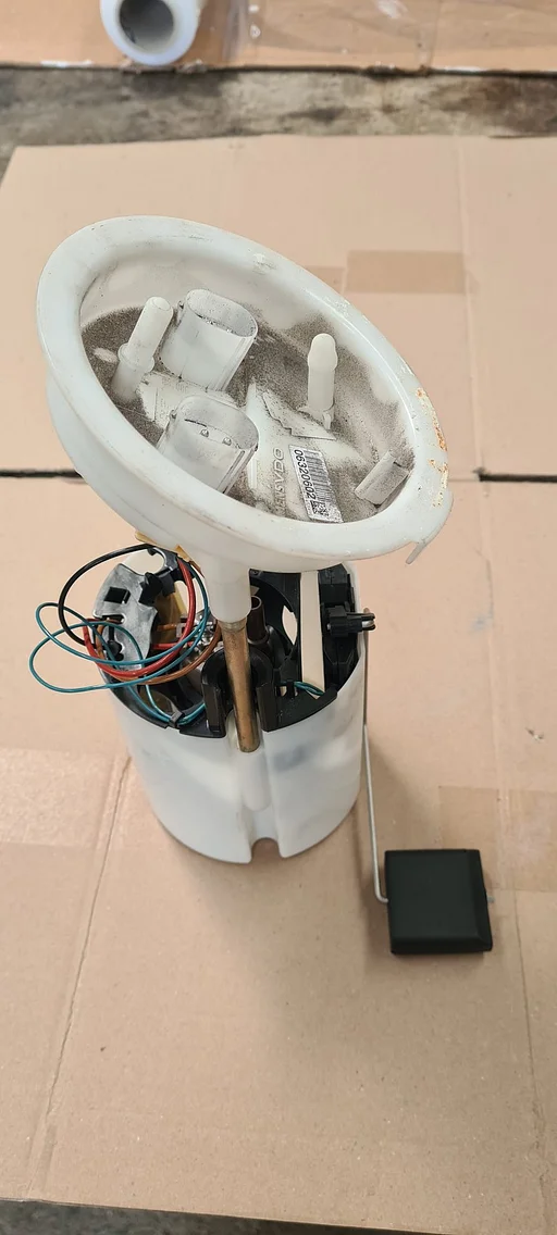 Brandstofpomp Benzinepomp BMW 1 / 3  Serie E81 E87 E88 E82 E90 E91 E92 E93 6765715