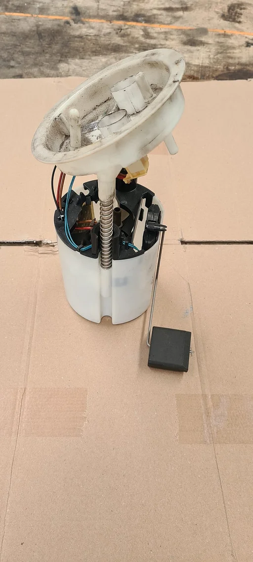 Brandstofpomp Benzinepomp BMW 1 / 3  Serie E81 E87 E88 E82 E90 E91 E92 E93 6763850