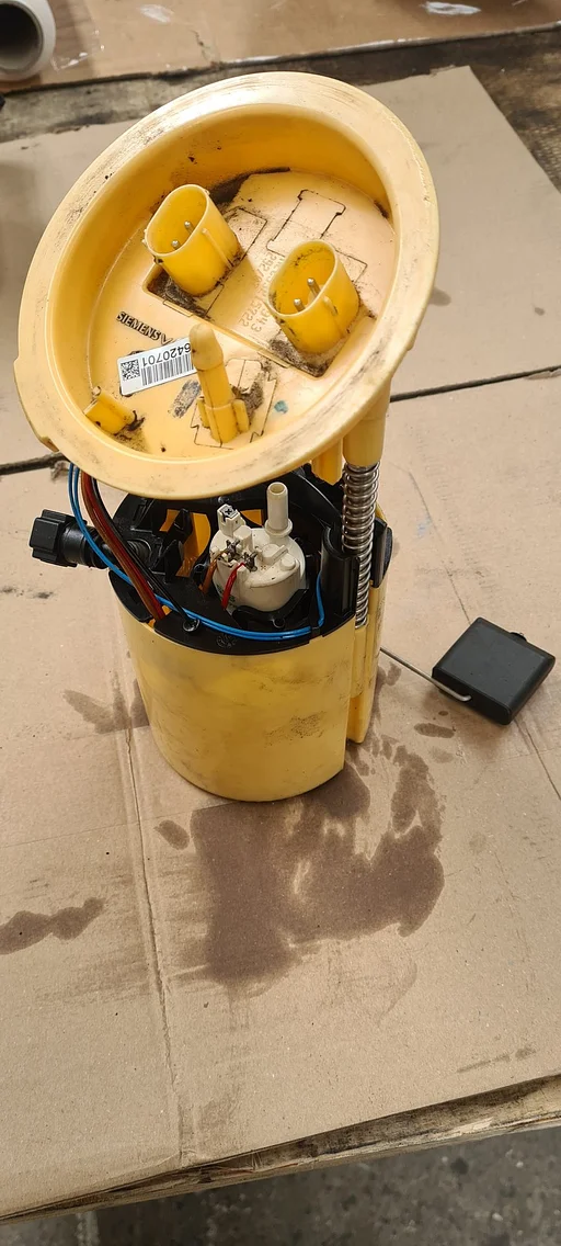 Brandstofpomp Dieselpomp BMW 1 / 3  Serie E81 E87 E88 E82 E90 E91 E92 E93 7190943