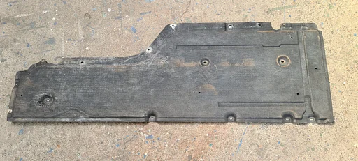 Bodemplaat onderplaat rechts BMW 5 / 6 serie E60 E61 E63 E64 51757009726  7009726  51717033758 7033758