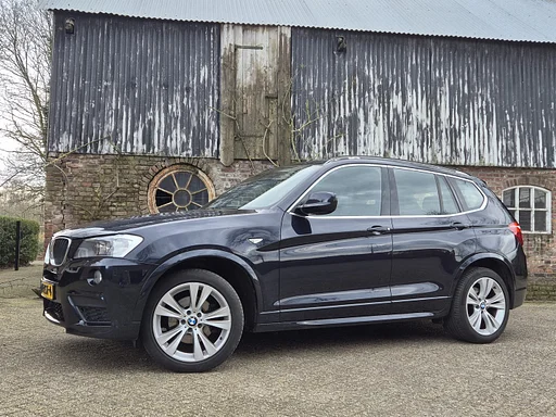 BMW X3 xDrive20d High Executive aut M pano ahk head-up leder navi xenon