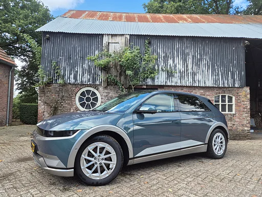 Hyundai IONIQ 5 160 kW 77.4kWh Uniq Vision Roof Trekhaak Warmtepomp Uniq Elektro