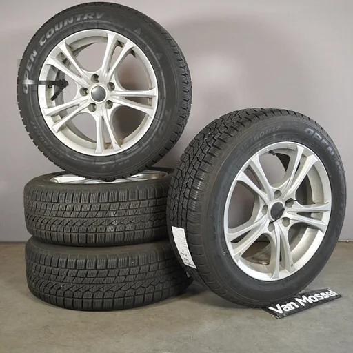 Nissan Qashqai Toyo Open Country 215/60/R17 96V