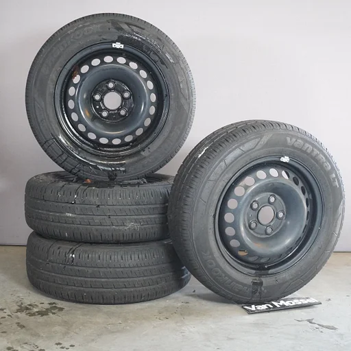 Stalen wielenset Hankook Vantra 205/65/R16 107/105T