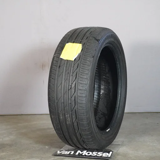 Bridgestone Turanza T001 Zomerband 205/50/R17 93V