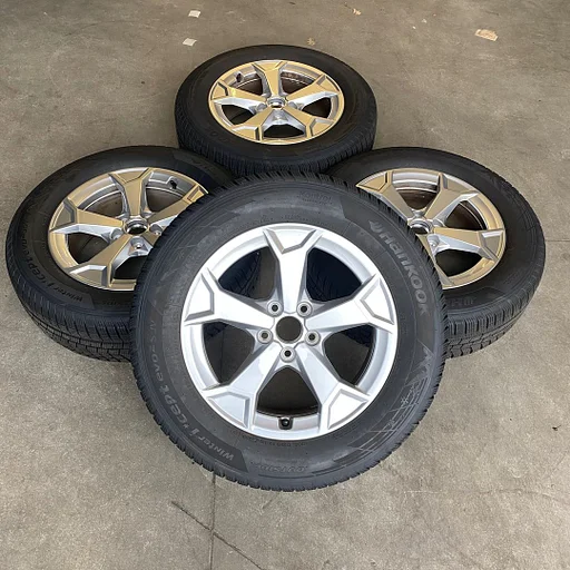 Audi Q3 Sportback Hankook Winter I Cept Evo 2 SUV 215/65/R17 99H