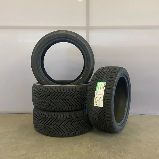 Nexen N Blue 4 Season 2 235/45/ZR18 98Y XL