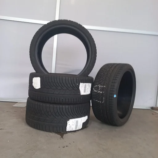 Michelin Pilot Alpin 235/35/R19 91V