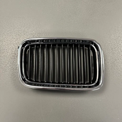 Chrome nierengrille rechts BMW E36