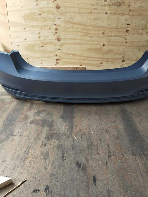 Bmw F10 Bumper met PDC nieuw