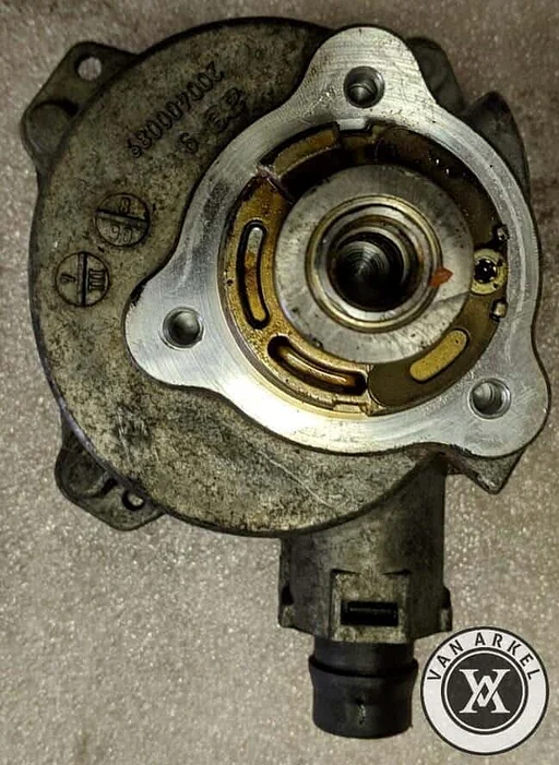Bmw 1 2 3 4 5 6 Serie E87 E90 E60 E63 E65 E83 E70 N20 Vacuum pomp 7558344