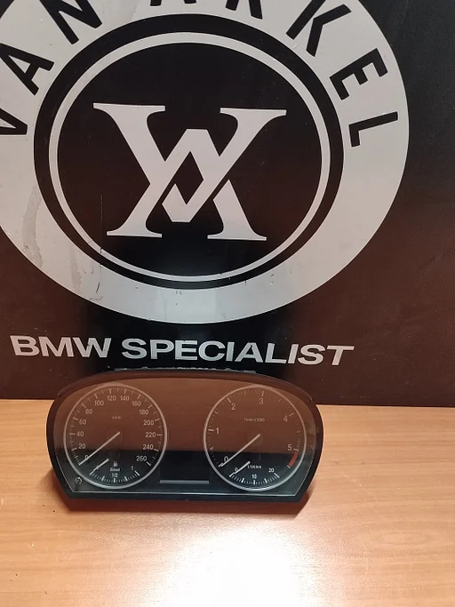 Kilometer teller E90 2.0D 9220963