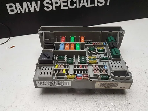 Bmw e90 e9x e87 e8x zekering kas