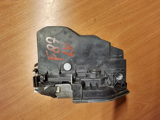 Deurslot F87 links voor